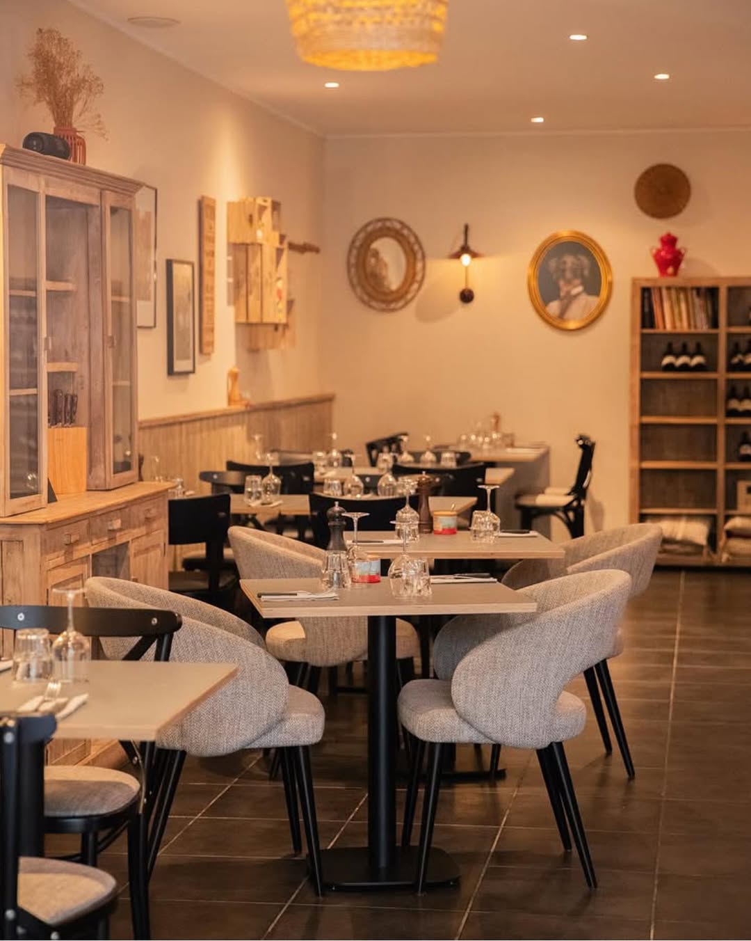 🚨Le restaurant sera fermé pour congés annuels à partir du 24 décembre inclus, et réouvrira ses (1)
